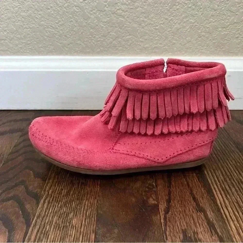 Minnetonka Girls Moccasin Fringe Pink Ankle Leather Boots Side Zip Size 13